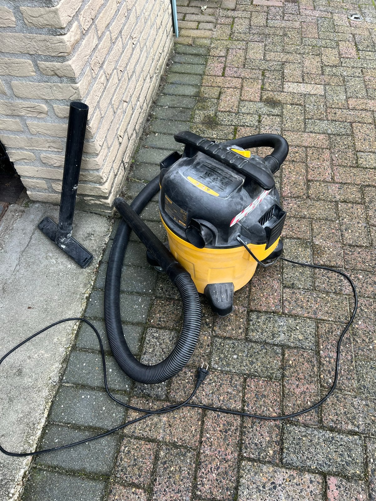 DeWalt DXV20PB bouwstofzuiger, Ophalen, Zo goed als nieuw, Industriële stofzuiger, Reservoir