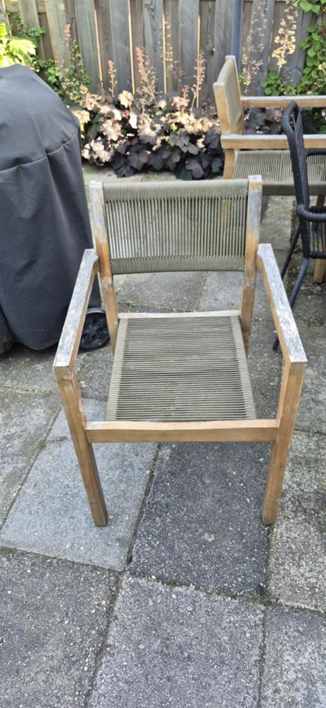 6 Stoelen: Karwei (hout/groen) en Leen Bakker (zwart), Tuin en Terras, Ophalen, Gebruikt