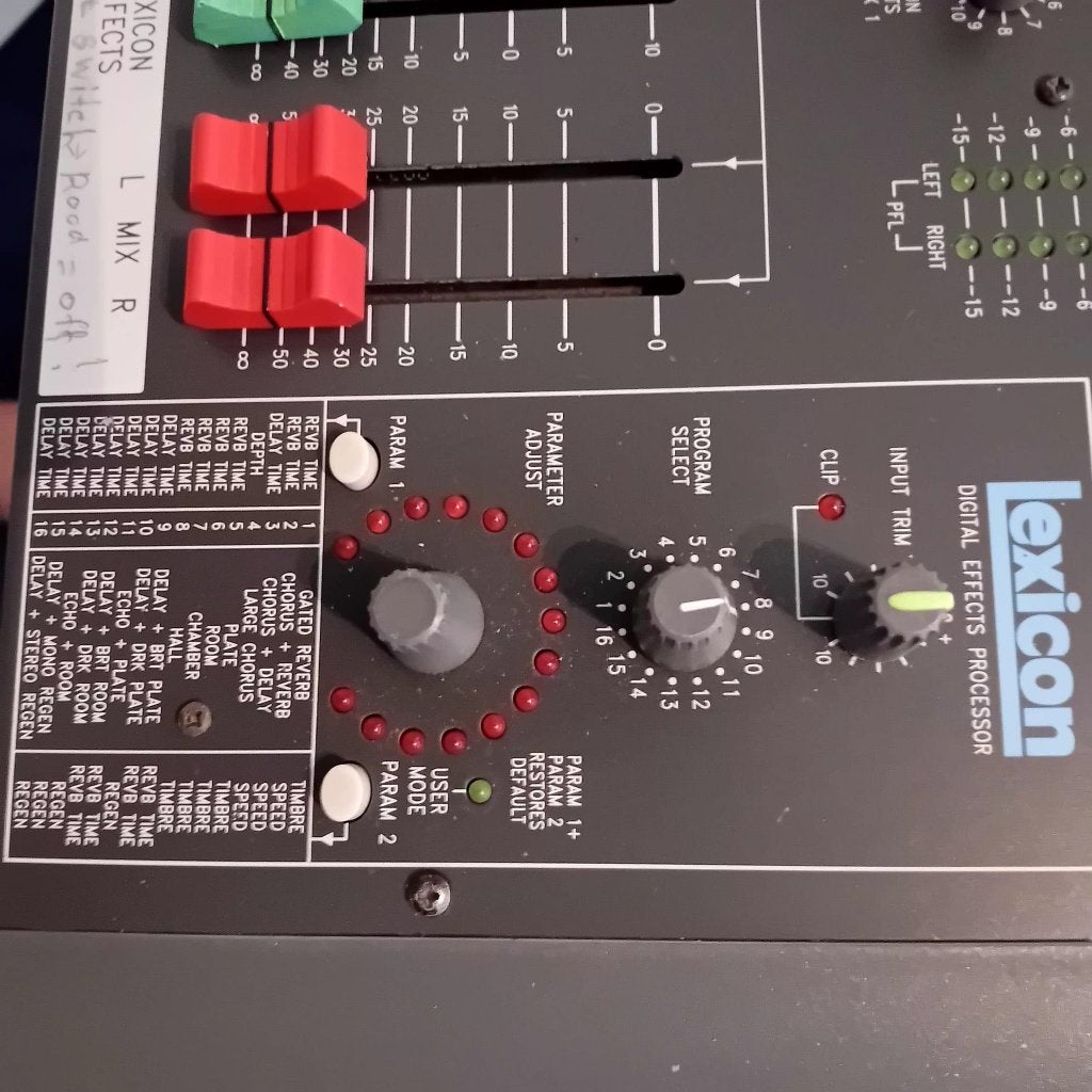 Soundcraft Spirit Powerstation 600 met Lexicon effecten