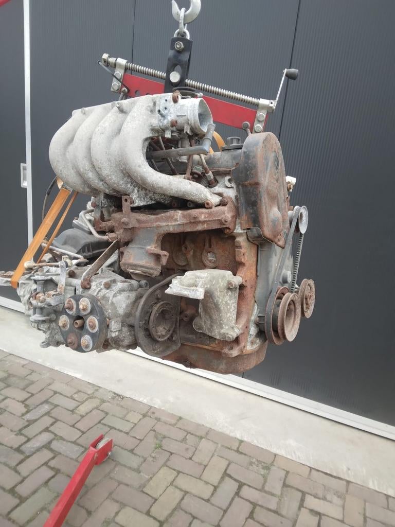 Motor met syncro versnellingsbak 1.8 8v, Auto-onderdelen, Ophalen, Gebruikt