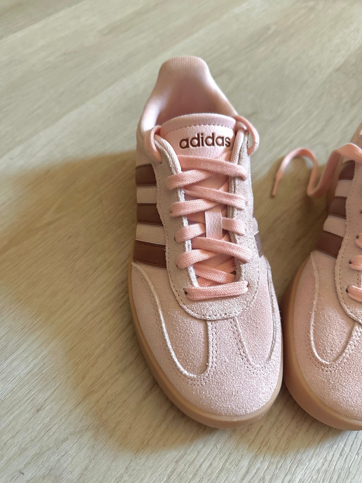 Nieuwe Adidas BARREDA DECODE sneakers - Maat 37 1/3, Ophalen of Verzenden, Nieuw, Roze, Sneakers of Gympen