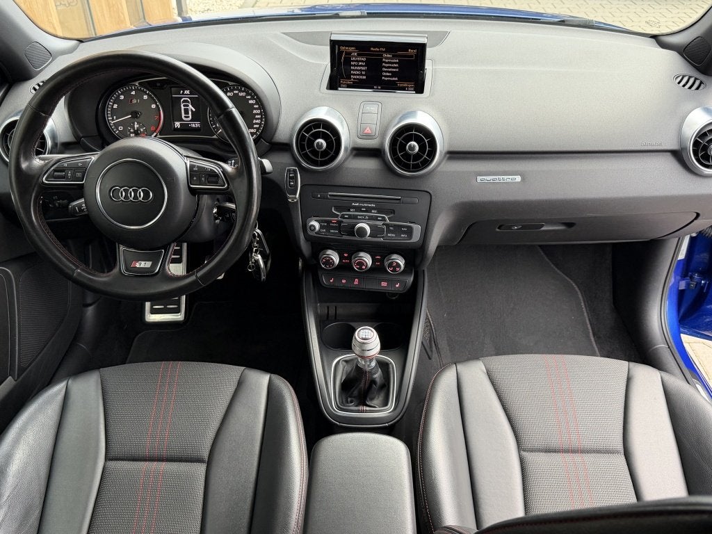Audi A1 Sportback 2.0 TFSI S1 Quattro 340pk eventuri inlaat, 4 cilinders, 1984 cc, 14 km/l, Bedrijf