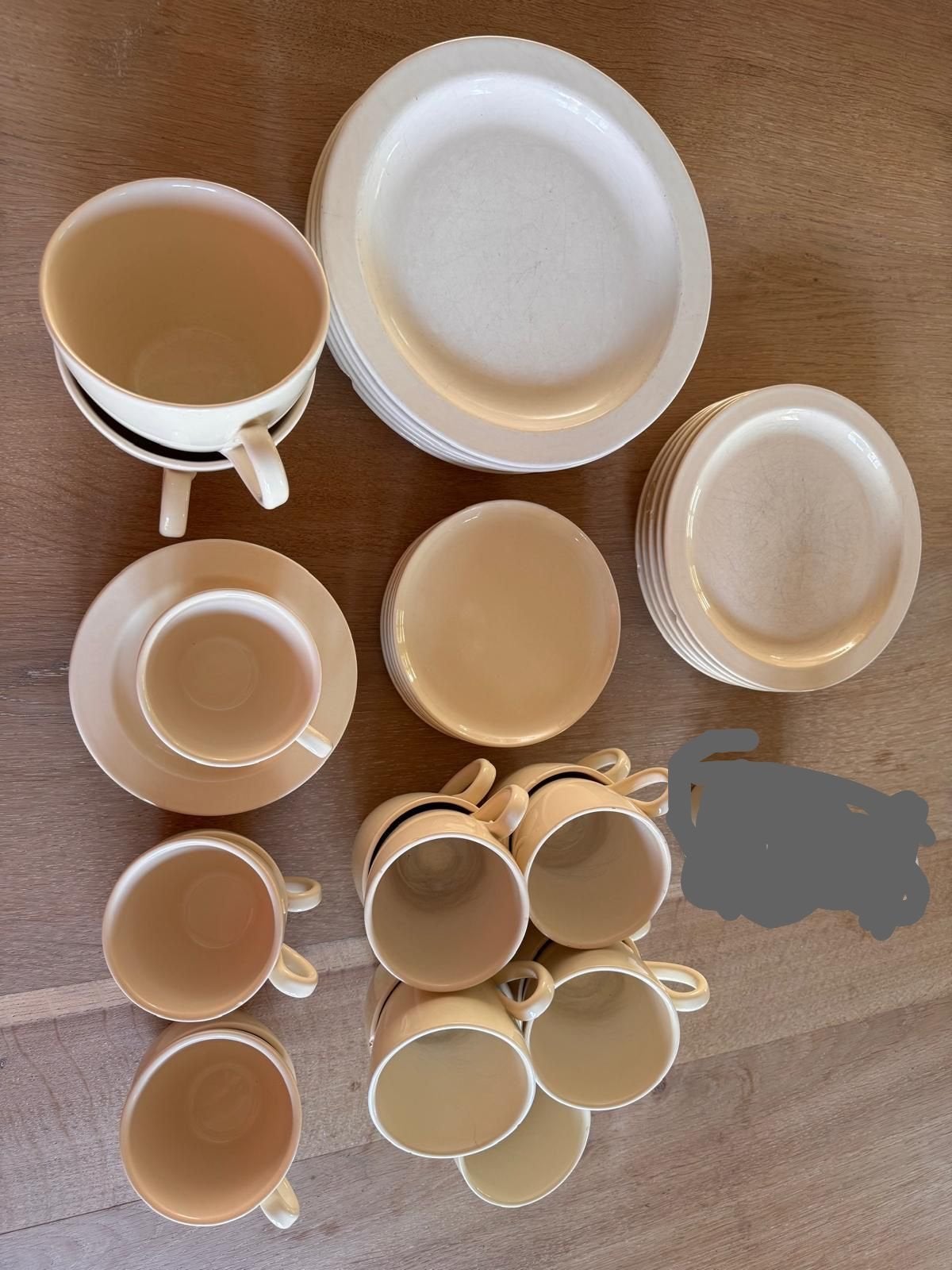 Servies Roma: borden, mokken, kopjes, schotels, soepkommen, Ophalen of Verzenden, Gebruikt, Keramiek, Overige typen