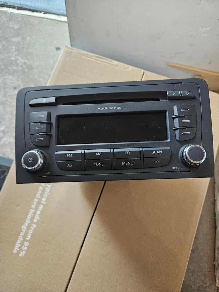 Audi A3 8P Concert Radio - 2008 model, Auto diversen, Ophalen of Verzenden, Gebruikt
