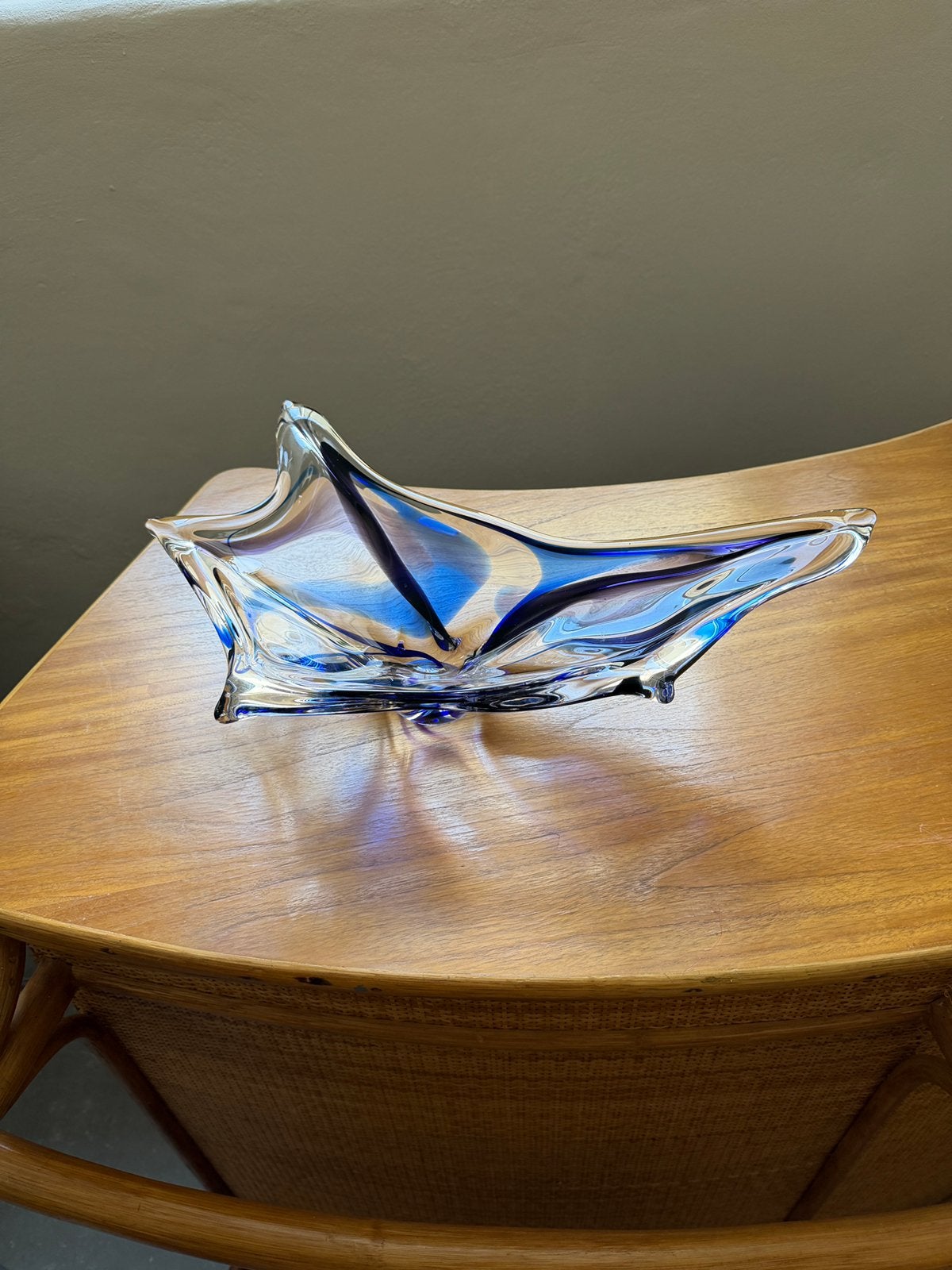 Vintage design Max Verboeket schaal dikwandig glas, Antiek en Kunst, Ophalen
