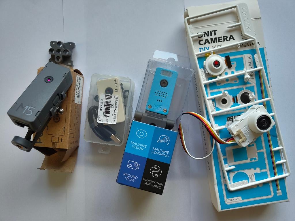 4 stuks M5Stack camera, 1x AI en 1x PoE, Ophalen of Verzenden, Zo goed als nieuw
