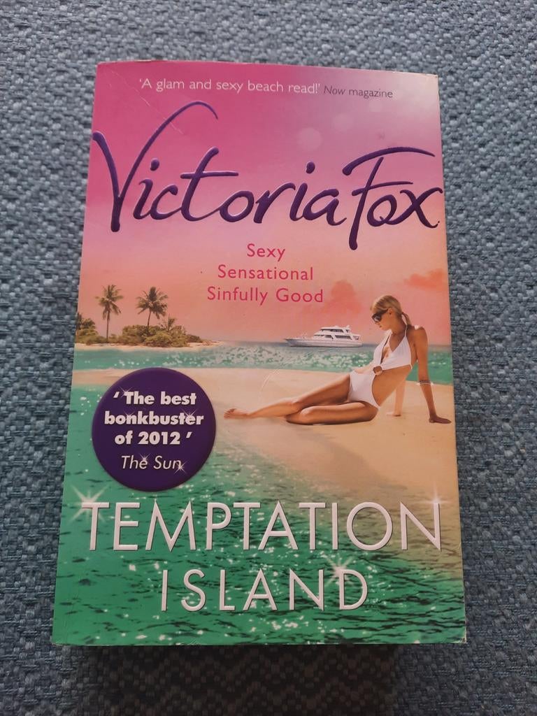 Temptation Island - Victoria Fox (Paperback), Ophalen of Verzenden, Gelezen, Victoria Fox