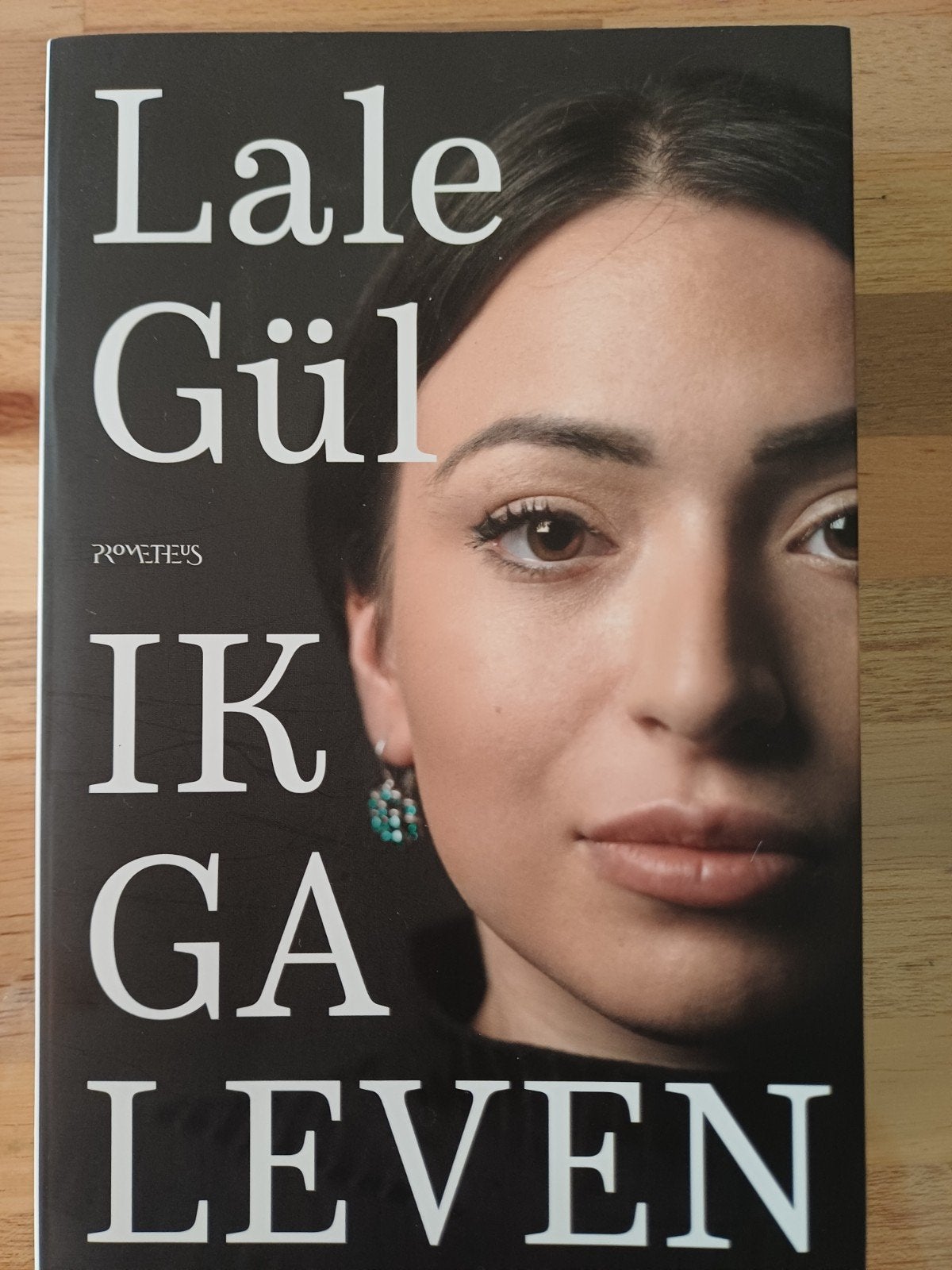 Lale Gül - Ik ga leven, Boeken, Ophalen of Verzenden, Zo goed als nieuw, Lale Gül