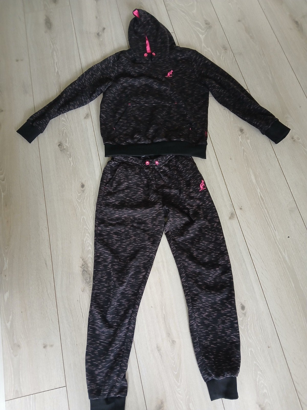 Zacht Australian huispak trui en joggingbroek, Maat 38/40 (M), Australian, Zwart, Ophalen of Verzenden