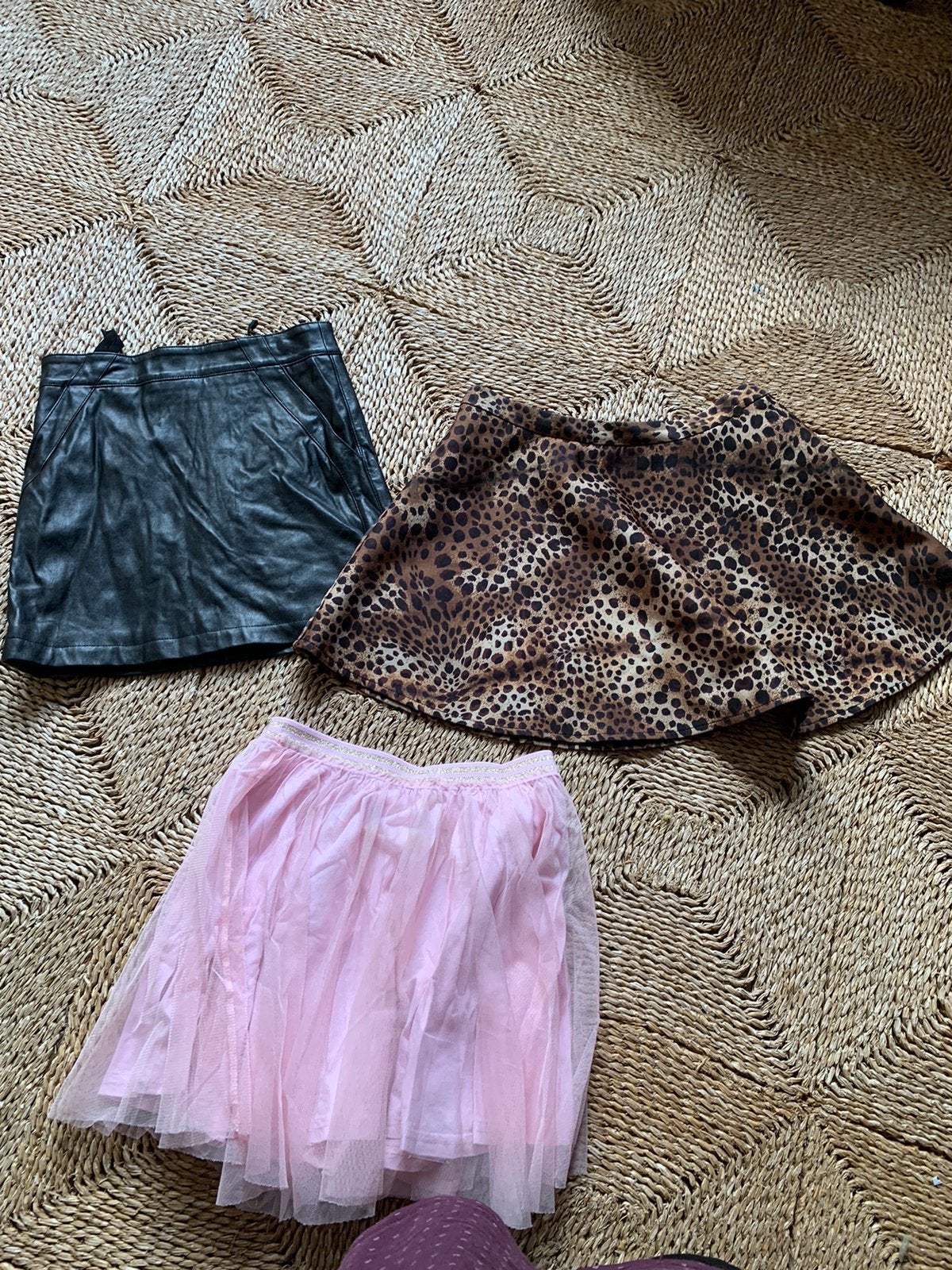Set van 3 rokjes: leerlook, panterprint en roze tule, Kinderen en Baby's, Kinderkleding | Maat 134, Ophalen of Verzenden