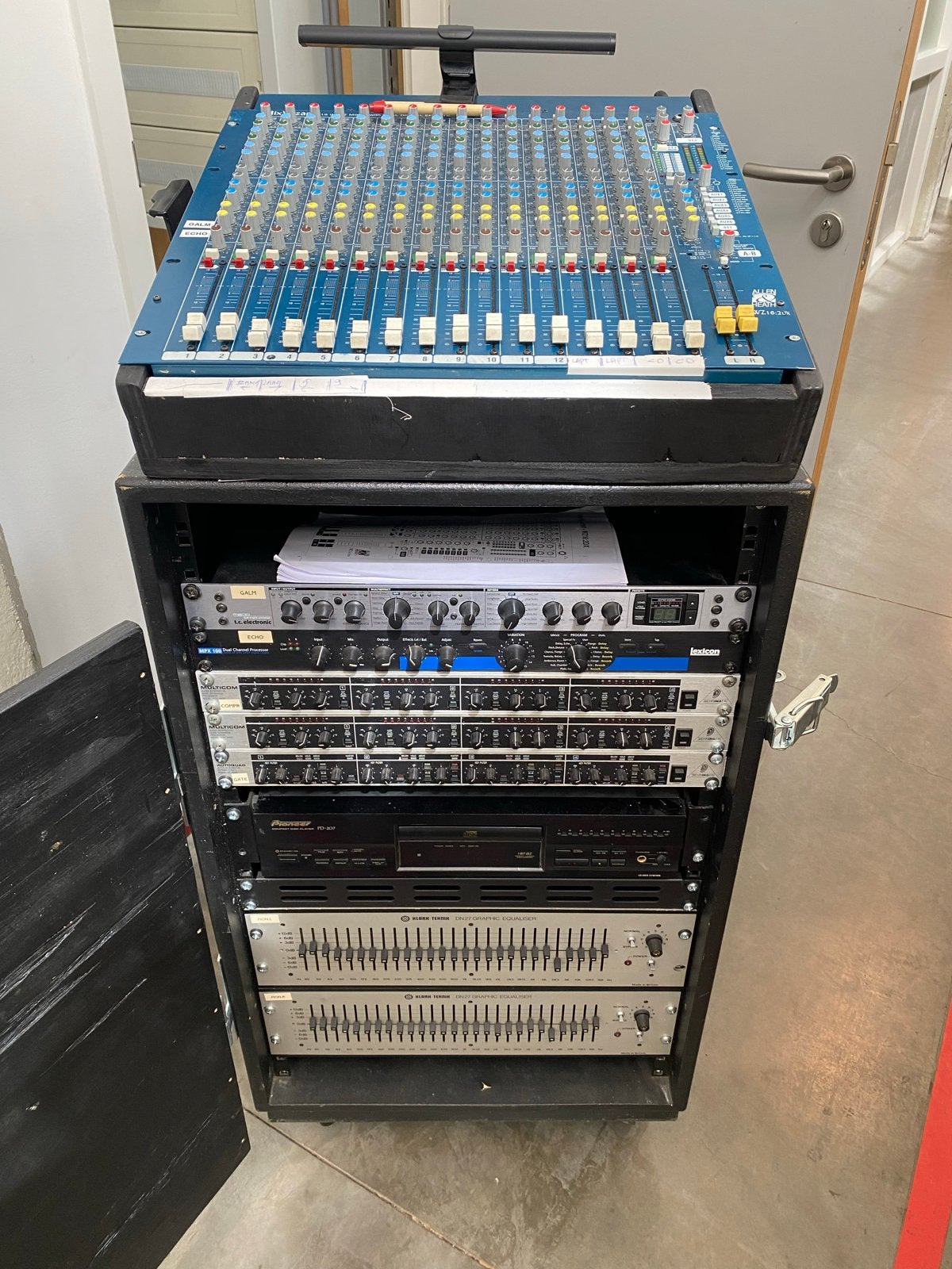 Allen & Heath WZ16:2DX Mengpaneel met effecten, Muziek en Instrumenten, Mengpanelen, Ophalen of Verzenden, Gebruikt, 10 tot 20 kanalen