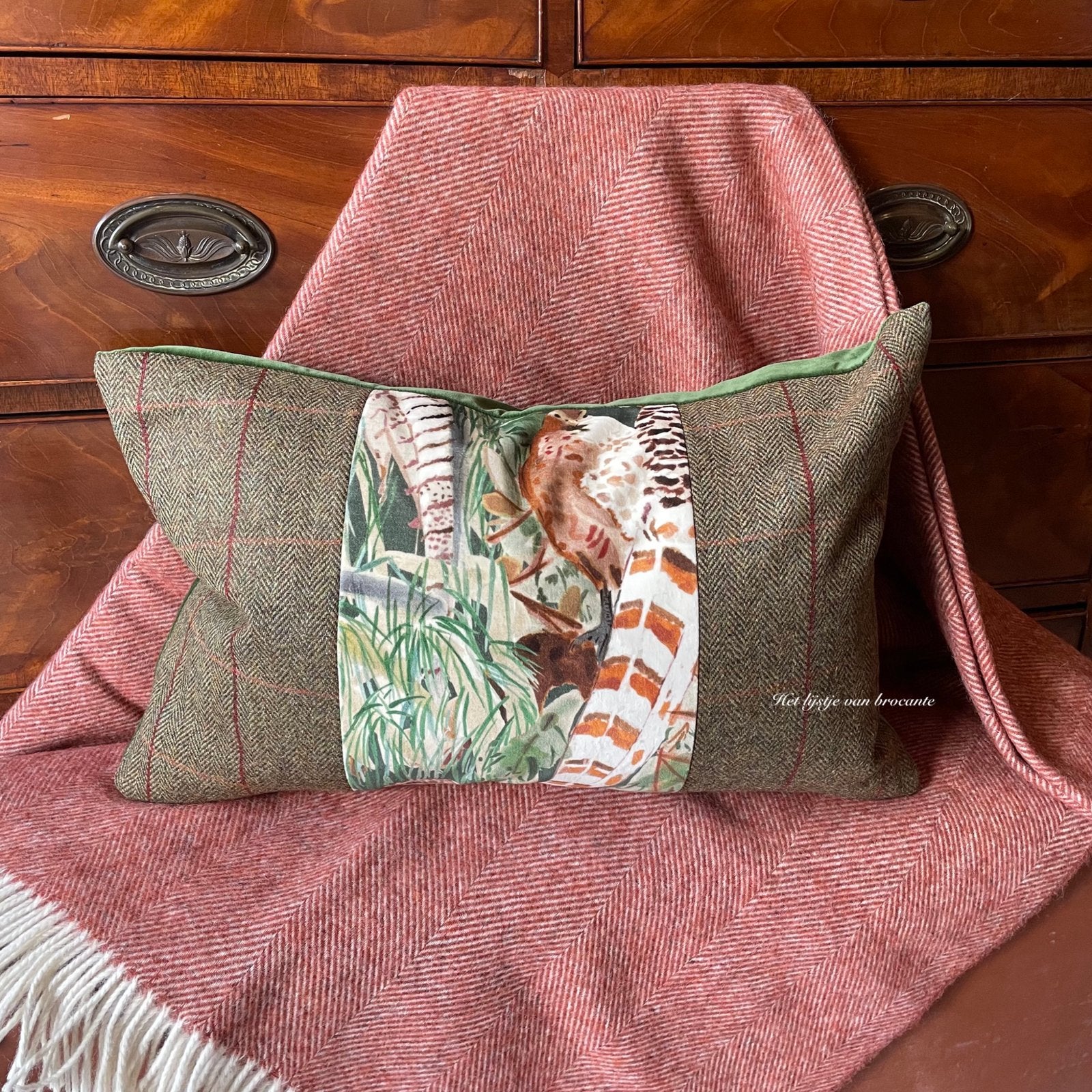 Handgemaakt kussen Mulberry Game Birds Velvet/Tweed, Westdijk 41 3241 GT Middelharnis, Overige kleuren, Info@lijstjevanbrocante.nl