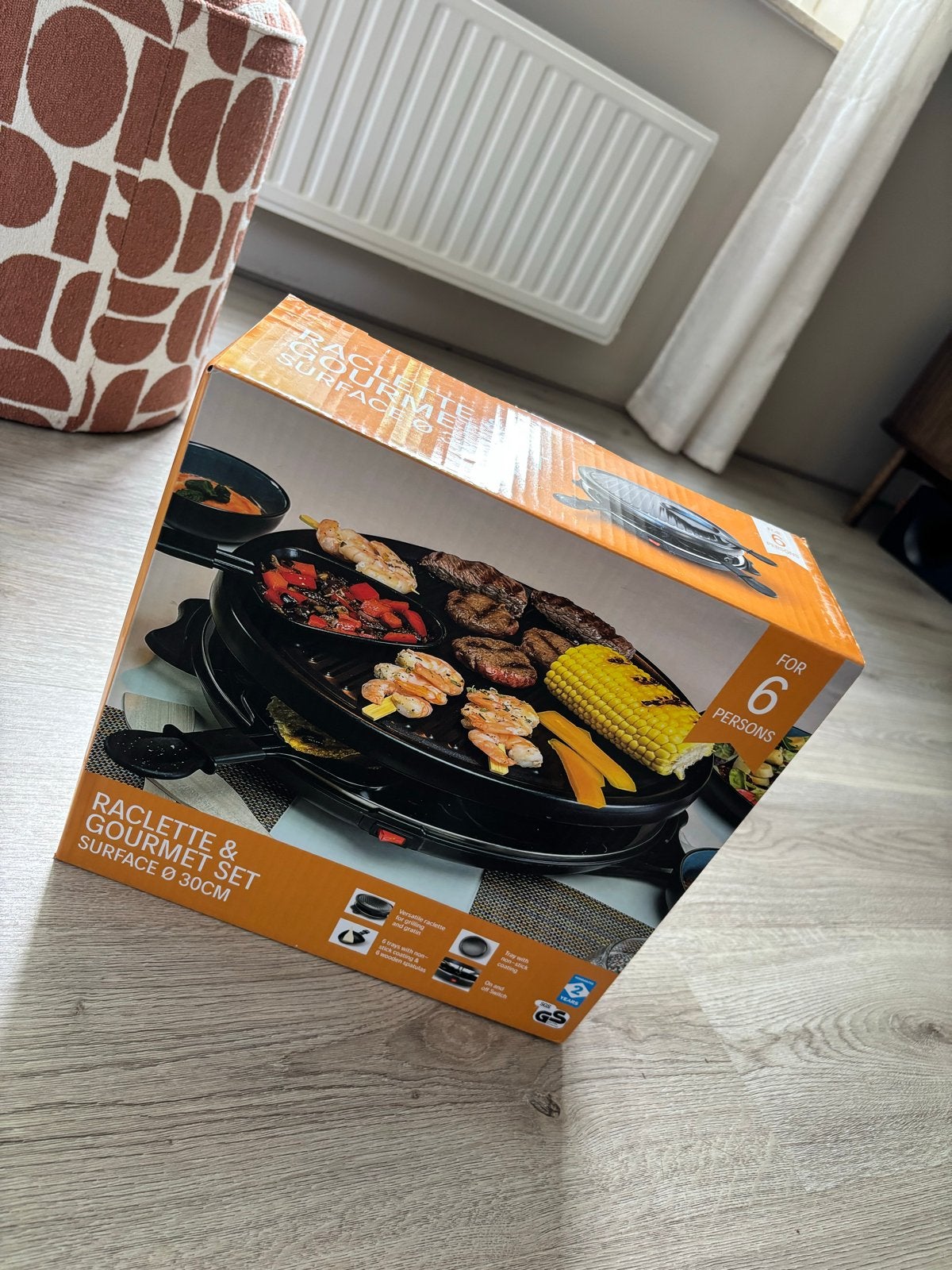Nieuw 6-persoons gourmetstel met grill en pannetjes, Ophalen of Verzenden, Nieuw, 4 t/m 7 personen