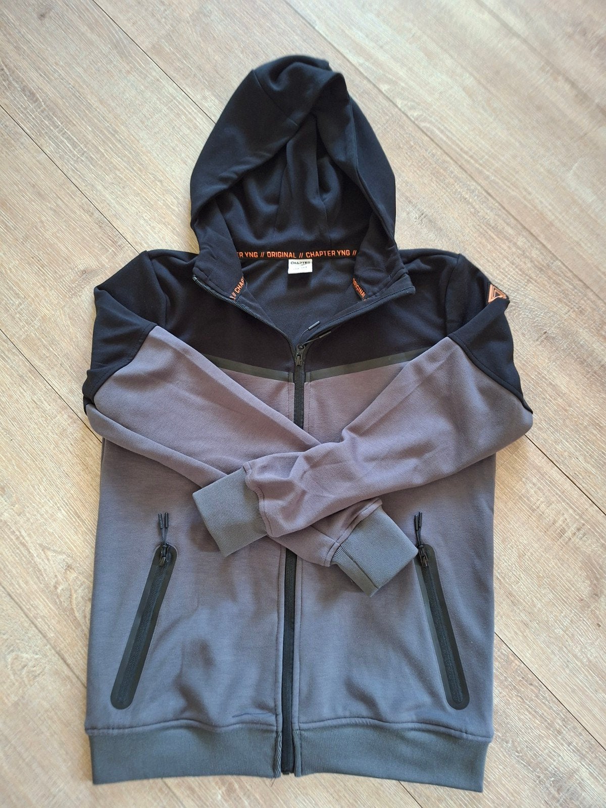 Vest van Takko, Chapter young, maat 158/164, grijs/zwart, Chapter Young, Trui of Vest, Ophalen of Verzenden, Zo goed als nieuw
