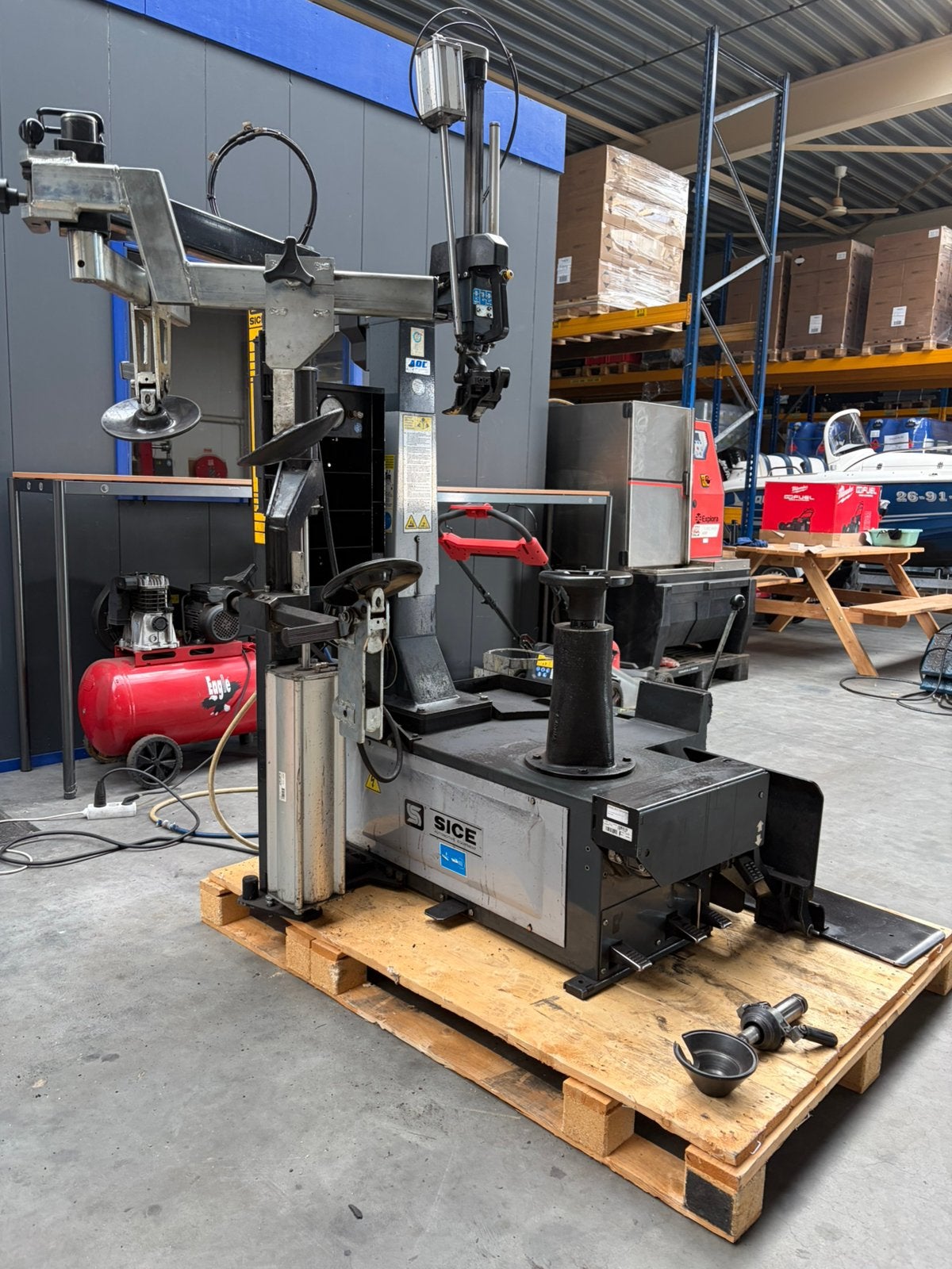 SICE S48PL banden(de)montagemachine leverles 230V 2012, Gebruikt, Ophalen of Verzenden, 7903AZ Hoogeveen, Mduinkerken@jaritechniek.nl
