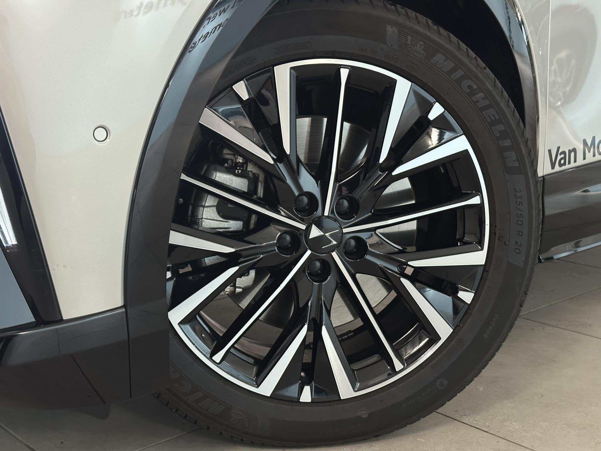 DS No 8 Étoile Absolute Comfort Tech 74 kWh 360° | ALCANTA, Auto's, DS, 12 maanden, Startonderbreker, 550 km, Alcantara