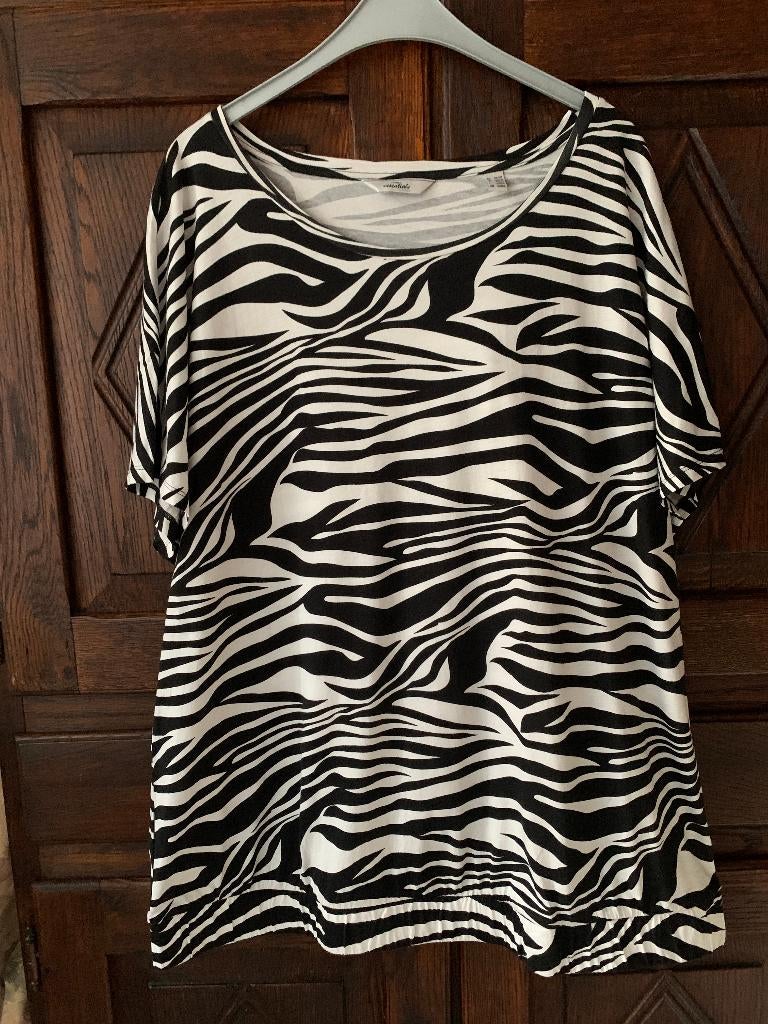Zwart-witte top, shirt met zebrastrepen; Tchibo; 48 / 50, Kleding | Dames, Ophalen of Verzenden, Zo goed als nieuw, Zwart, Shirt of Top