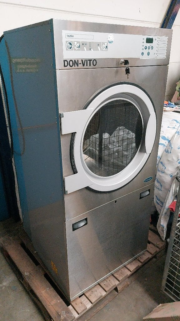 Twee Elektrolux T4250 wasdrogers, Ophalen, Gebruikt, 10 kg of meer, Luchtafvoer