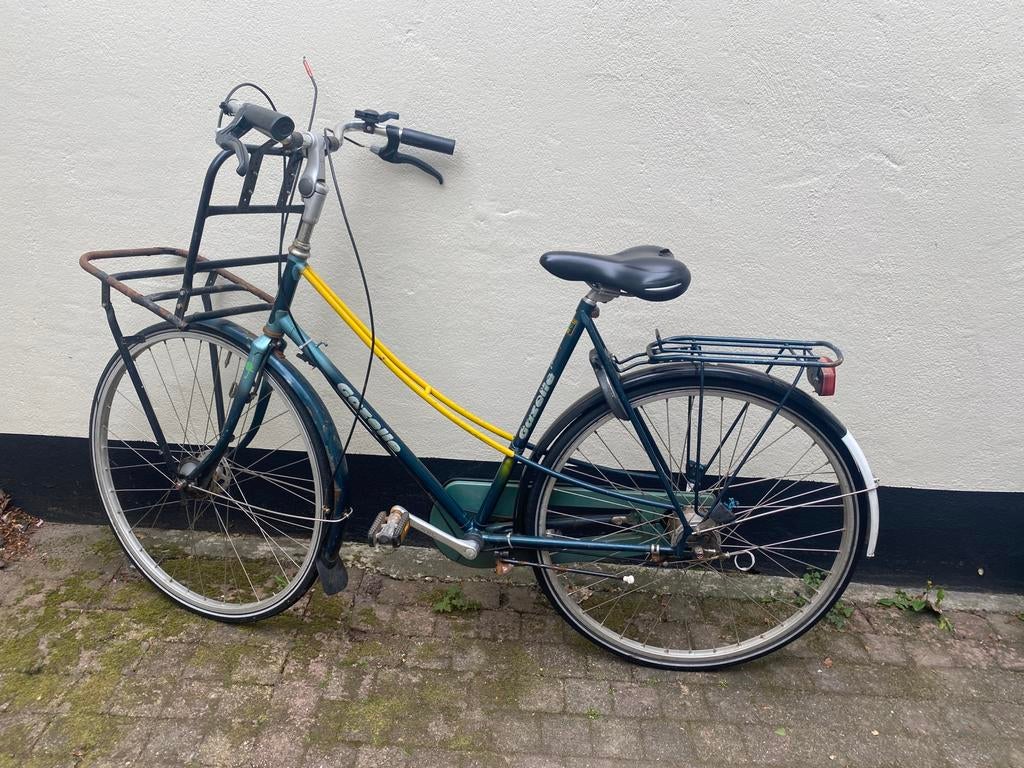 Dames fiets met een hoop gebreken, Fietsen en Brommers, Fietsen | Dames | Omafietsen, Ophalen, Gebruikt, Versnellingen