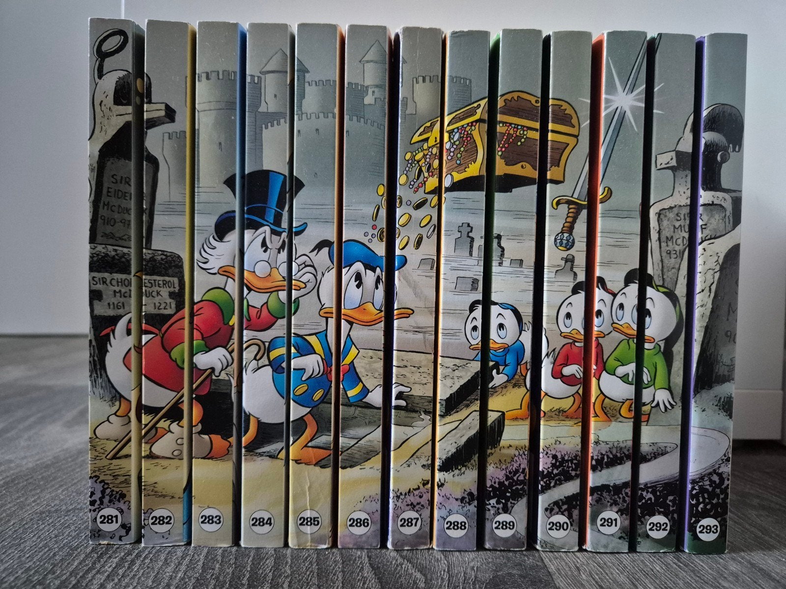 5 complete series Donald duck pockets, serieprijs vanaf, Complete serie of reeks, Ophalen of Verzenden, Gelezen