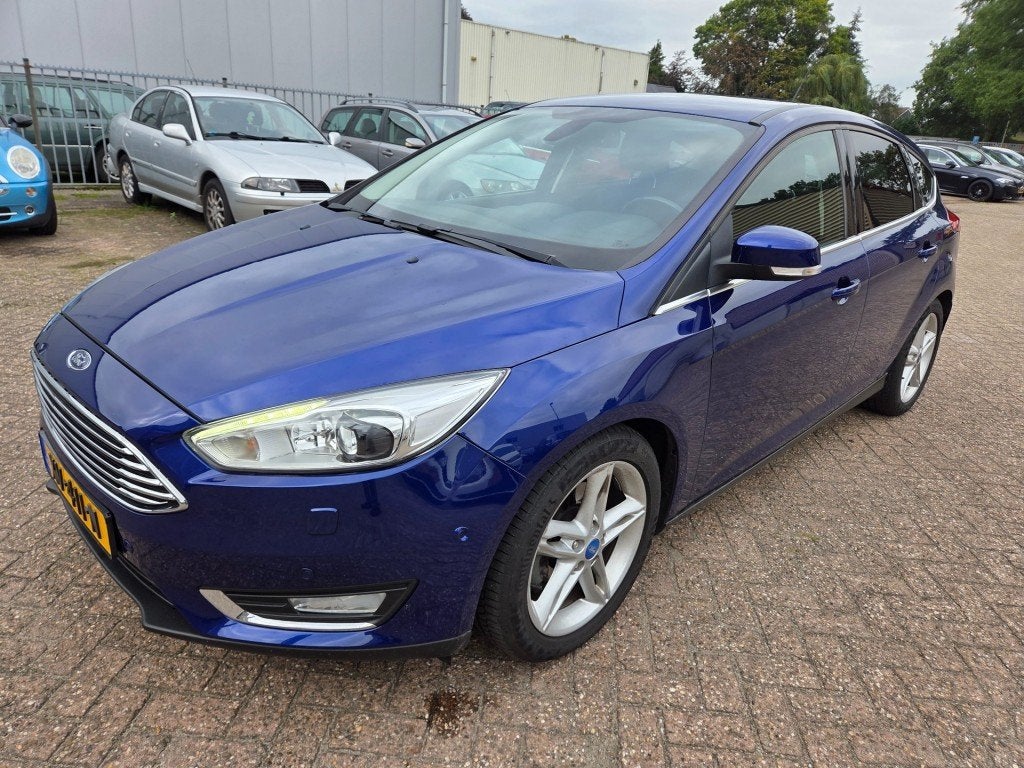 Ford FOCUS 1.5 TITANIUM EDITION Airco Navigatie Trekhaak, 4 cilinders, 150 pk, Blauw, Bedrijf
