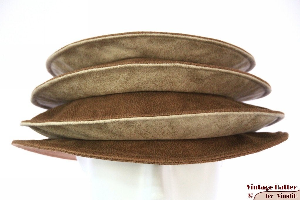 Dames Pagode-hoed The Madhatter caramel-beige 54-57 nieuw, Kleding | Dames, 56 of 57 cm (M, 7 of 7⅛ inch), Hoed, Nieuw, Ophalen of Verzenden