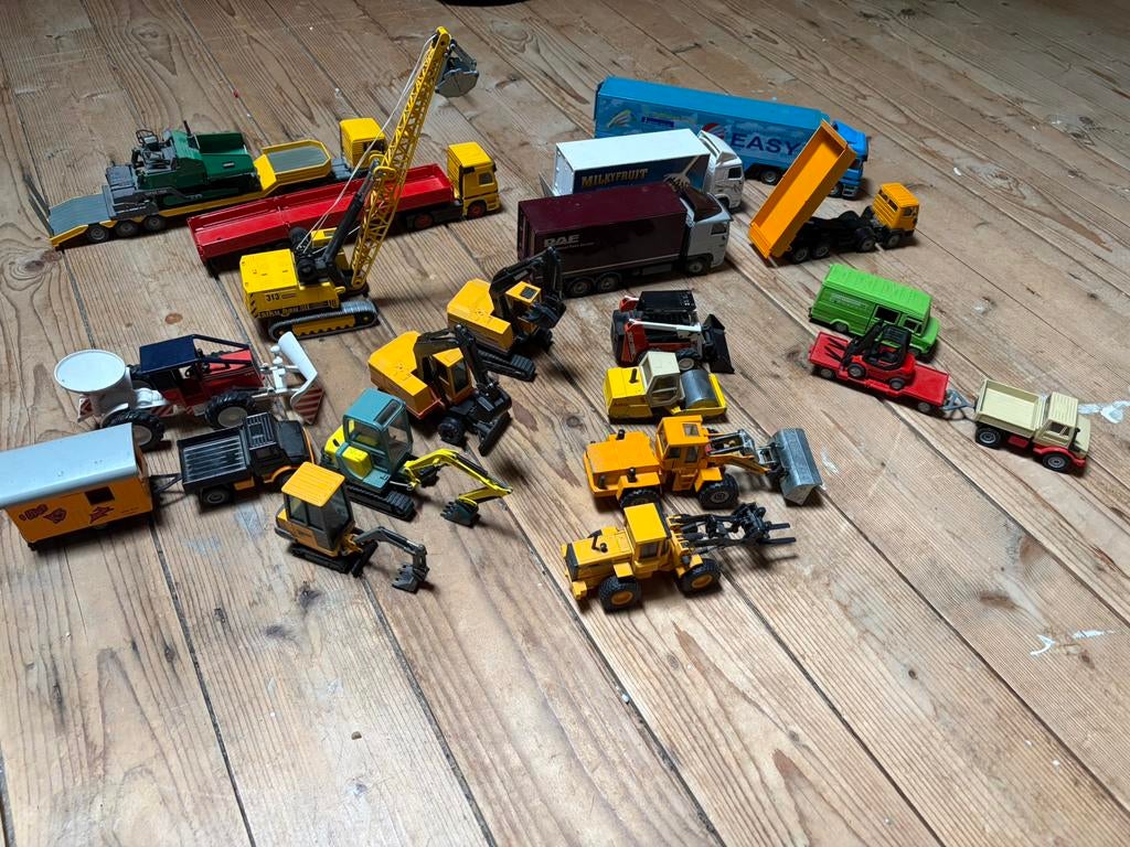 Siku model / speelgoed auto’s, Kinderen en Baby's, Speelgoed | Speelgoedvoertuigen, Ophalen, Zo goed als nieuw