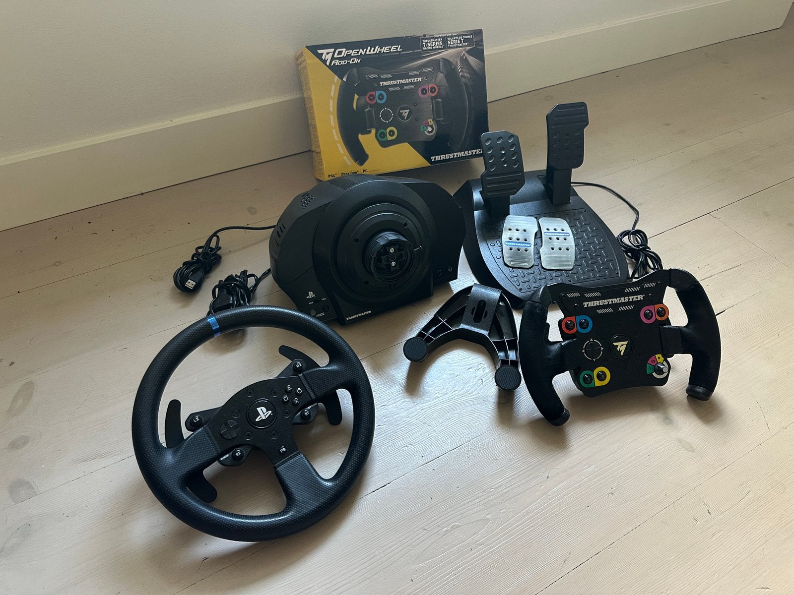 Thrustmaster T300 RS + Open Wheel Add-On | PS5 / PS4 / PC, Spelcomputers en Games, Spelcomputers | Sony PlayStation Consoles | Accessoires