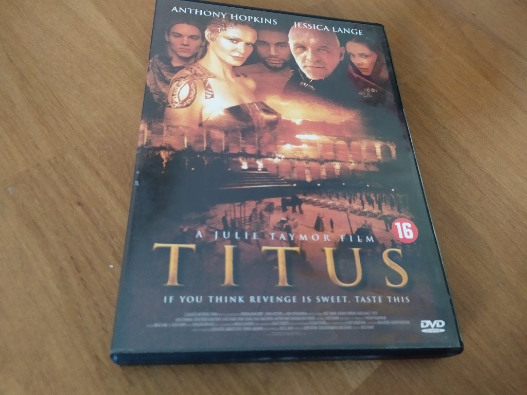 Titus, Vanaf 16 jaar, Ophalen of Verzenden, Gebruikt, Actiethriller