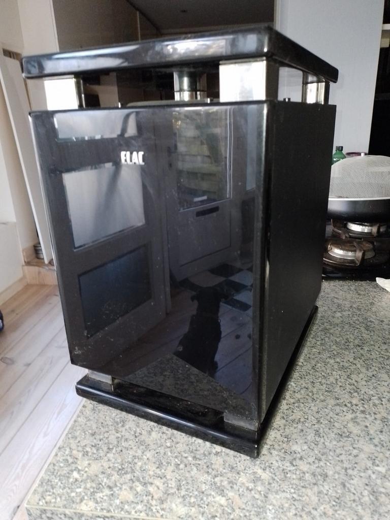 ELAC 2040 ESP subwoofer, Audio, Tv en Foto, Luidsprekers, Subwoofer, Zo goed als nieuw, 120 watt of meer, Ophalen