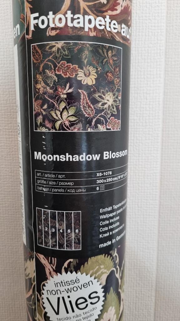 Komar fotobehang Bloemen - Moonshadow Blossom 300x250 vlies, Ophalen of Verzenden, Minder dan 10 m², Groen