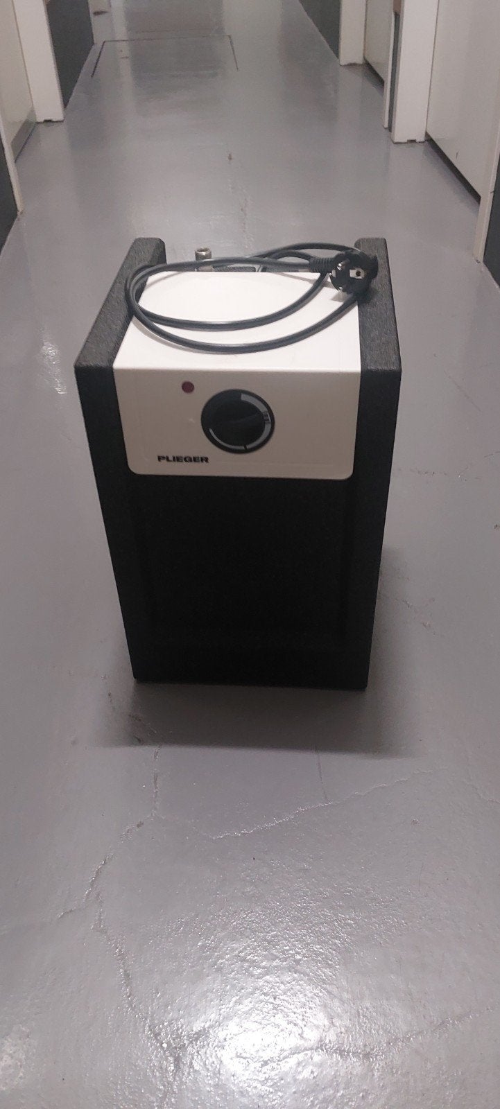 Plieger Boiler - 10 liter - Keukenboiler - Snel warm water, Minder dan 20 liter, Ophalen of Verzenden, Boiler, Minder dan 3 jaar oud