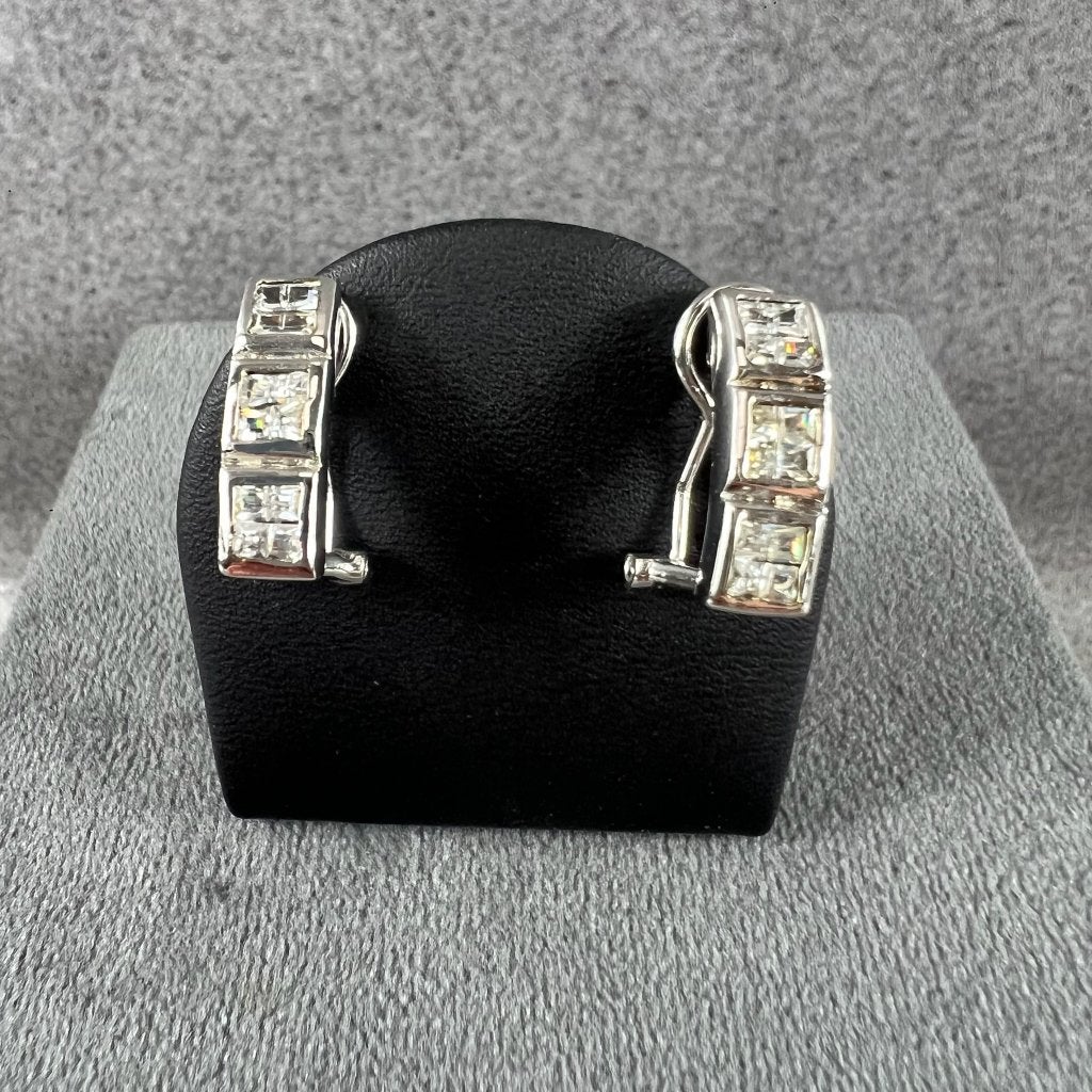 Zilveren Oorbellen klapcreolen | 5,83g | 2x3 stenen | 413900, Sieraden, Tassen en Uiterlijk, Gebruikt, Ophalen of Verzenden, Knopjes of Stekers