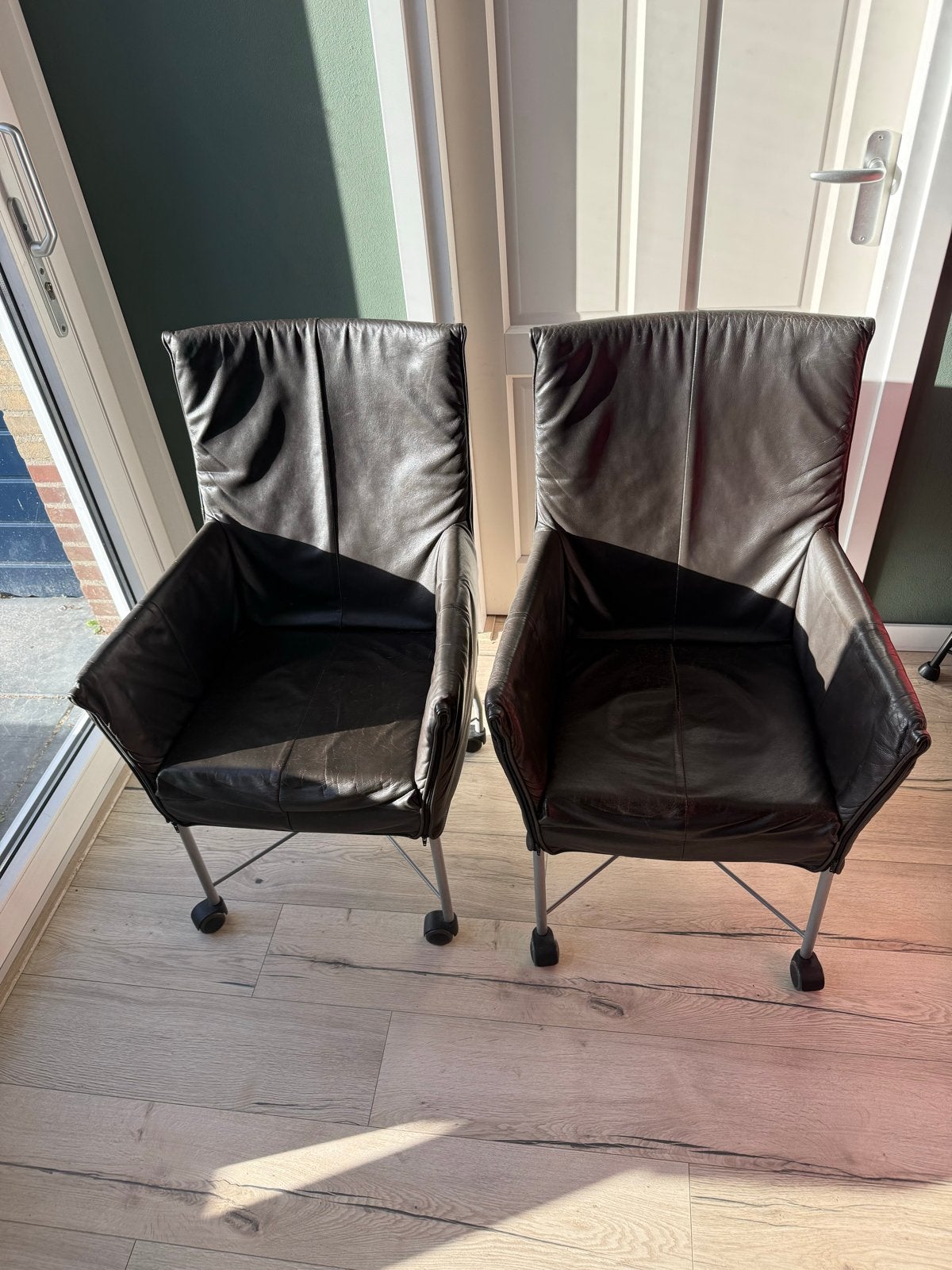 Set van 6 leren eetkamerstoelen - 4 rood en 2 bruin., Ophalen, Gebruikt, Rood, Leer