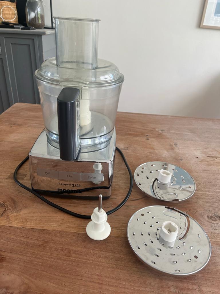 Magimix keukenmachine (compact 3200) met toebehoren, Ophalen, Gebruikt