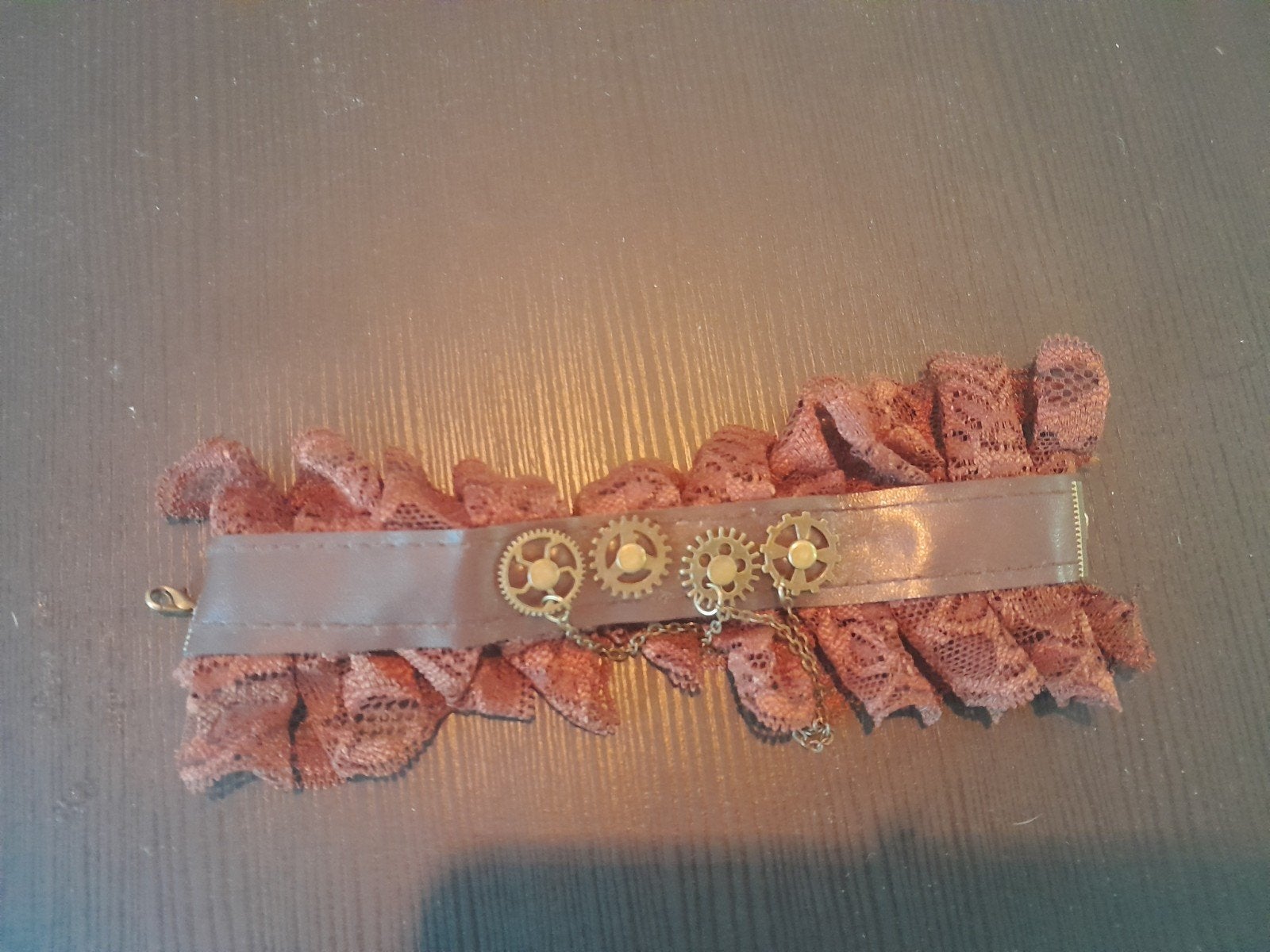 Steampunk Choker Ketting met Kant en Tandwielen, Ophalen of Verzenden, Gebruikt, Bruin, Overige materialen