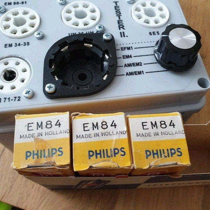 Set van 3x EM84 Philips Miniwatt buizen NIB Getest, Antiek en Kunst, Ophalen of Verzenden