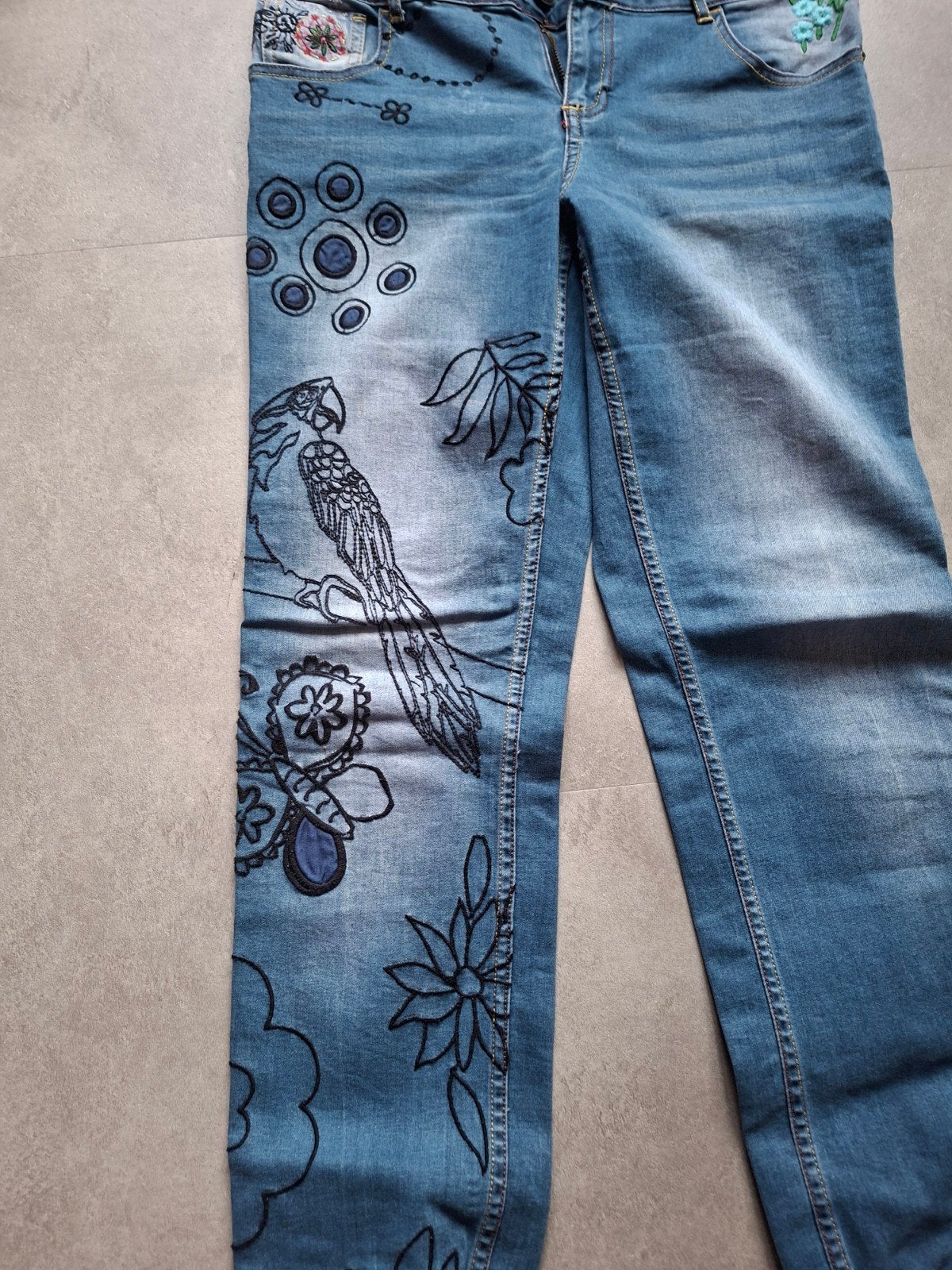 Desigual stretch spijkerbroek maat 32, Ophalen of Verzenden, Zo goed als nieuw, Blauw, W30 - W32 (confectie 38/40)