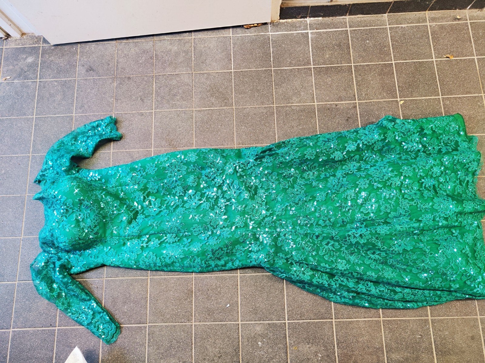 Prachtige Groene Galajurk Maat M met Pailletten, Maat 38/40 (M), Galajurk, Ophalen of Verzenden, Zo goed als nieuw