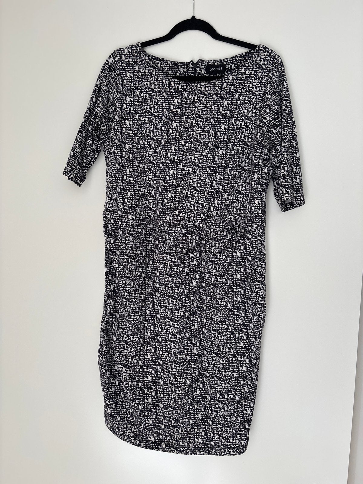 Promiss Zwart-wit Jurk Maat XL, Zwart, Maat 46/48 (XL) of groter, Ophalen of Verzenden, Zo goed als nieuw