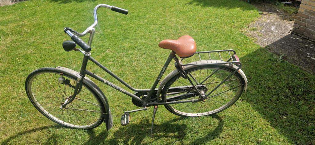 Gazelle fiets - opknapper, Fietsen en Brommers, Fietsen | Dames | Damesfietsen, Terugtraprem, Ophalen of Verzenden, 50 tot 53 cm