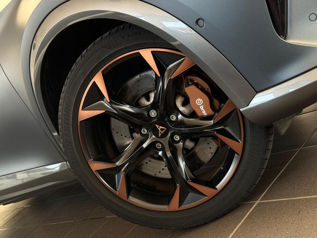 CUPRA Formentor 1.4 e-Hybrid VZ Black Edition / Pano / Camer, Auto's, Cupra, Gebruikt, Formentor, Hybride Elektrisch/Benzine, 13 kWh