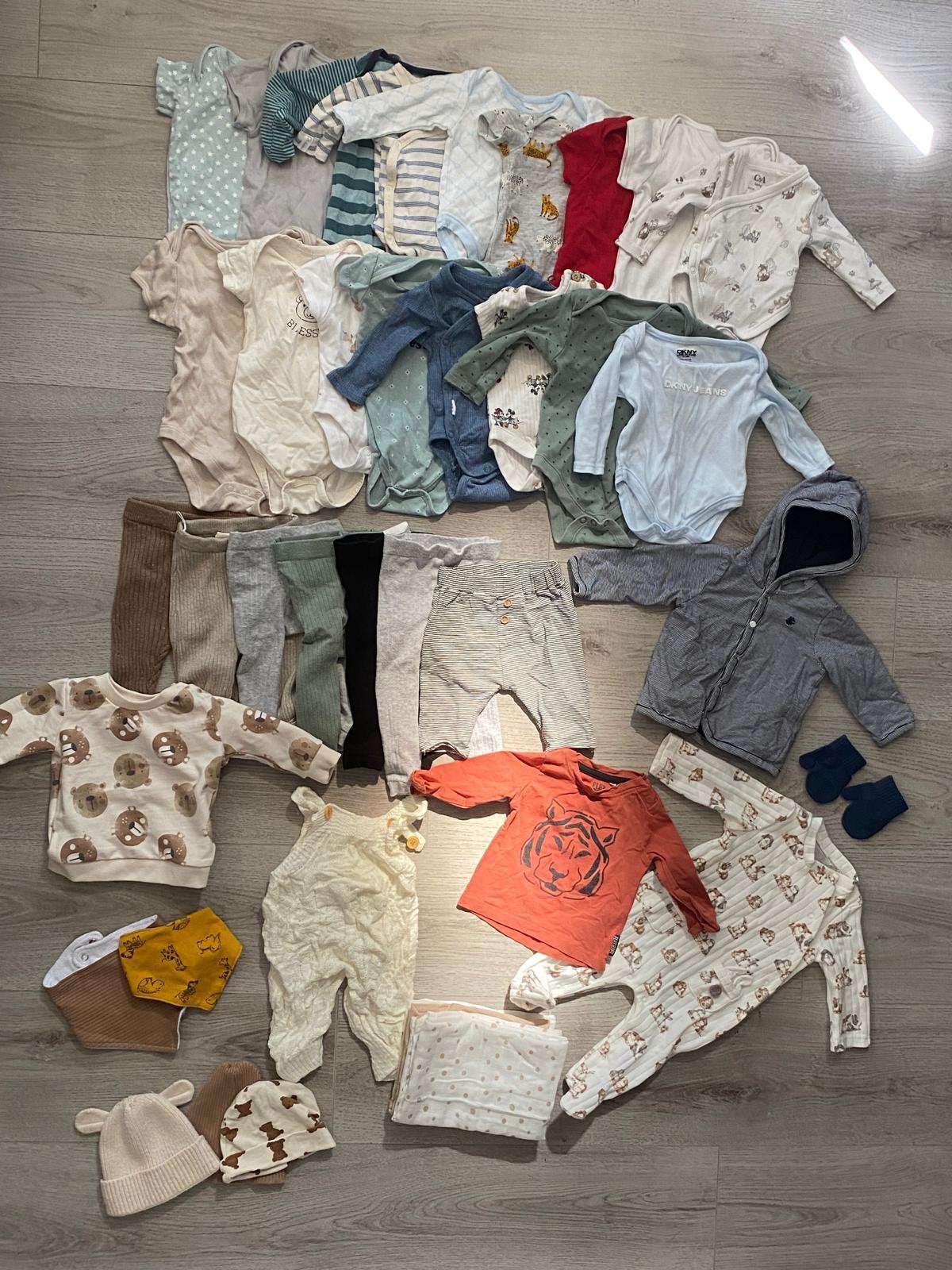 Groot unisex babykledingpakket maat 50/56 | 40+ stuks, Ophalen of Verzenden, Zo goed als nieuw, Maat 50