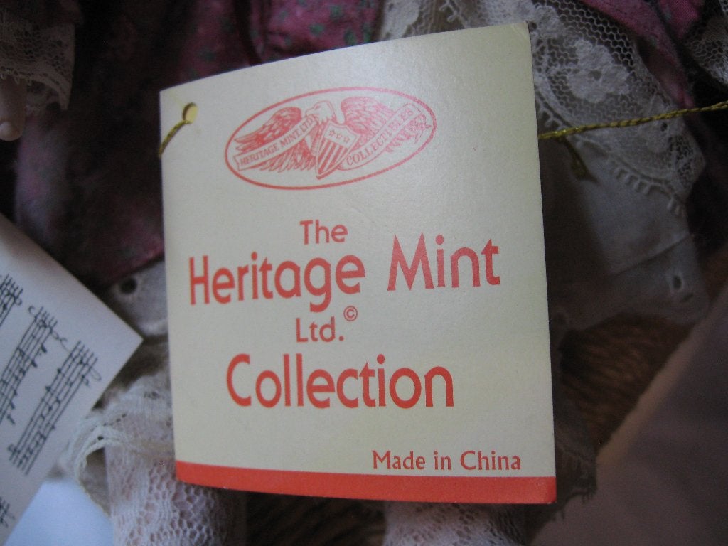 Pop Heritage mint collectie 1990 met stoel nieuw, Verzamelen, Poppen, Ophalen of Verzenden, Nieuw, Pop