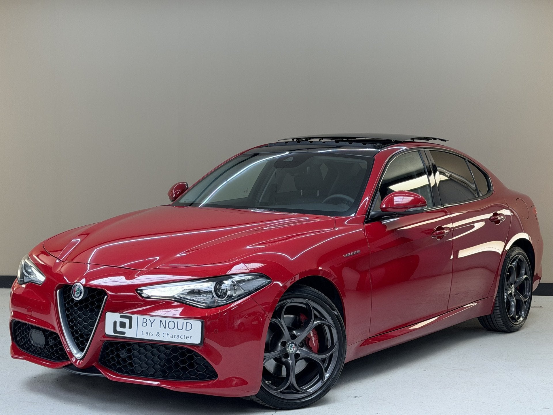 Alfa Romeo Giulia 2.0 T AWD Veloce, 280Pk, 2017, 1ste eigena, Zwart, 4 cilinders, 1505 kg, Bedrijf