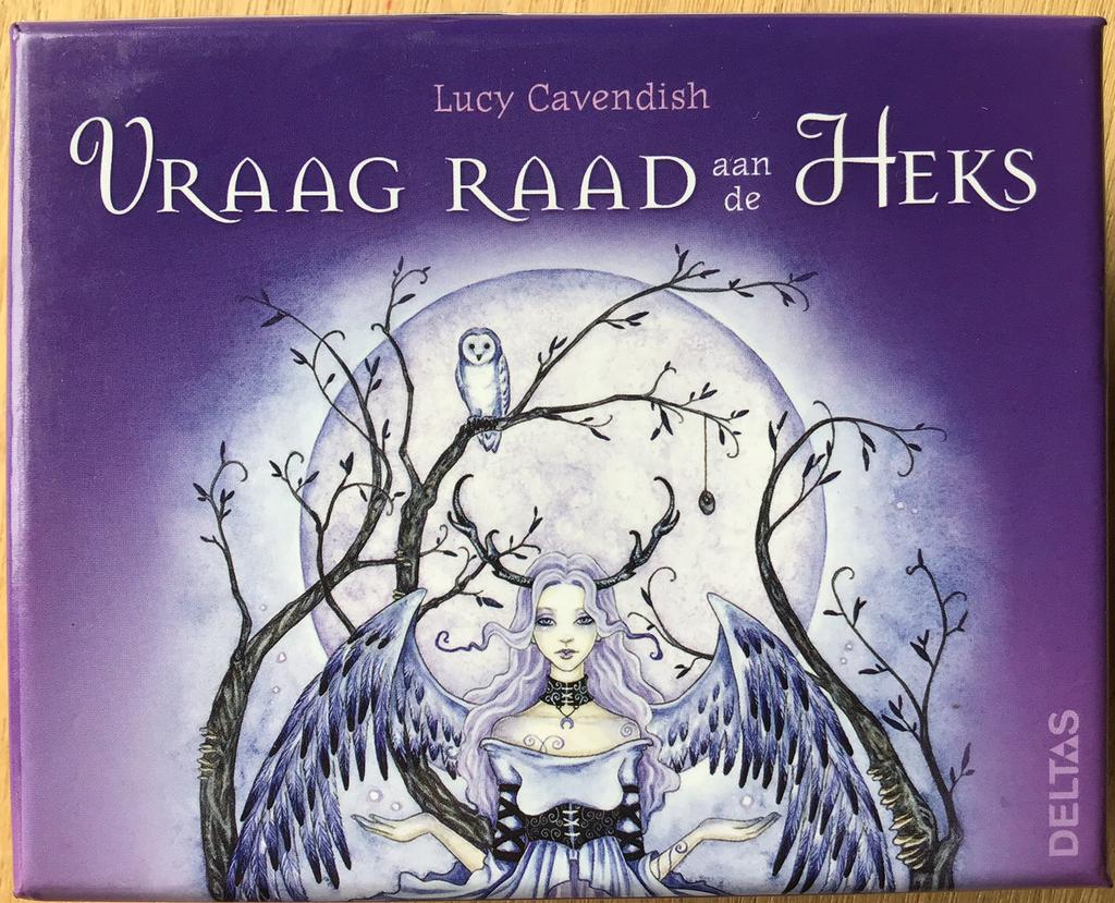 Vraag raad aan de Heks - Lucy Cavendish - ZGAN, Ophalen of Verzenden, Zo goed als nieuw, Tarot of Kaarten leggen, Overige typen