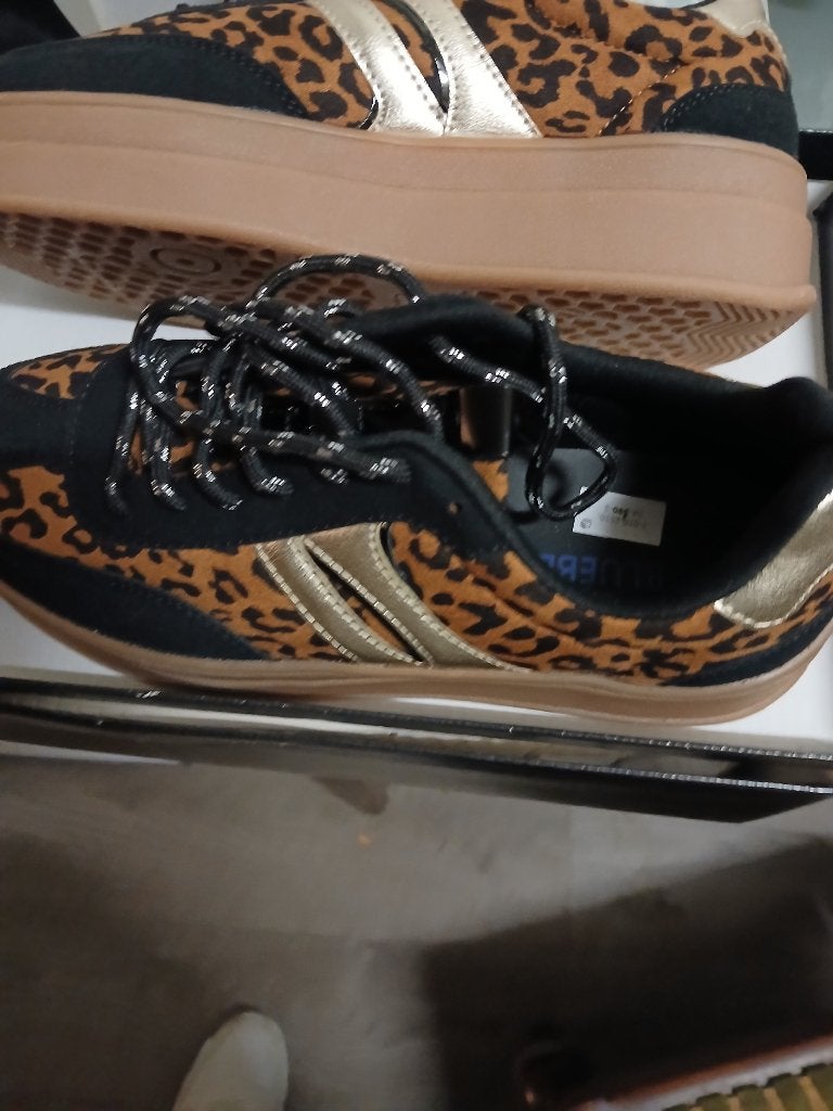 schoen, Ophalen, Zo goed als nieuw, Sneakers of Gympen