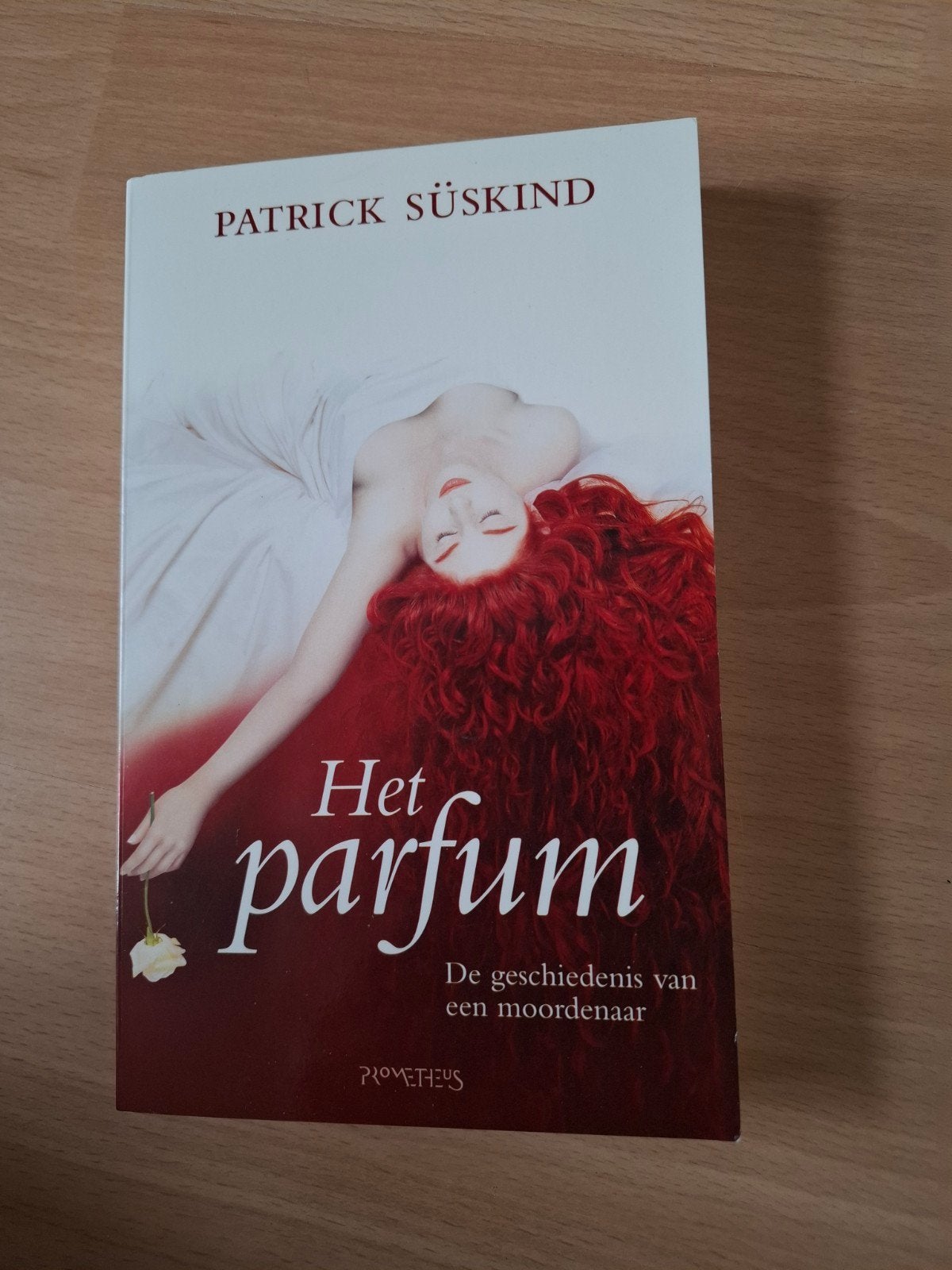 Patrick Suskind Het Parfum, Ophalen of Verzenden, Zo goed als nieuw