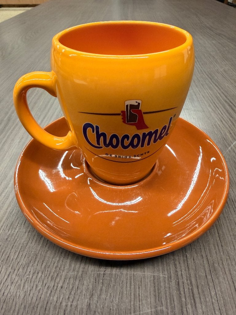 Mokken chocomel, Ophalen, Zo goed als nieuw, Overige stijlen, Kop(pen) en/of Schotel(s)