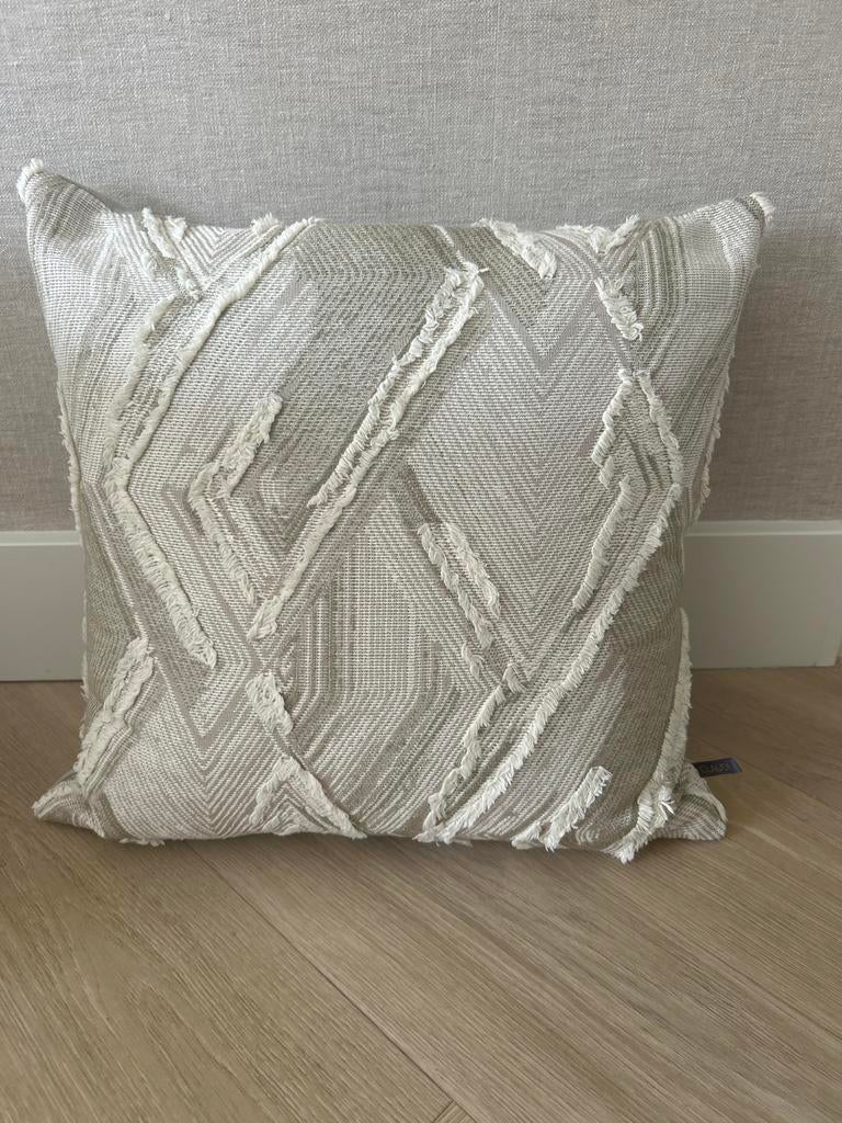 Claudi kussen 45x45 cm, Ophalen of Verzenden, Gebruikt, Grijs, Vierkant